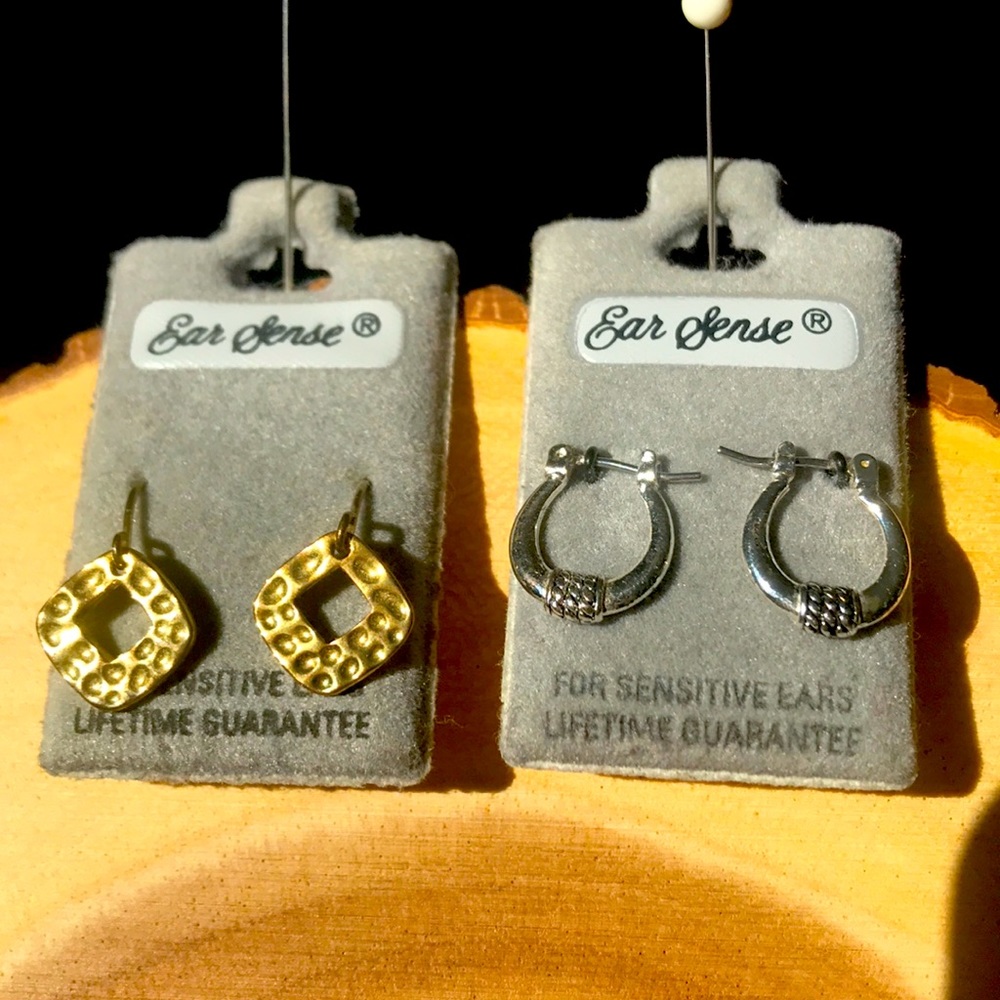 VTG ‘70’s 2-Pair Bundle Ear Sense Pierced Earrings